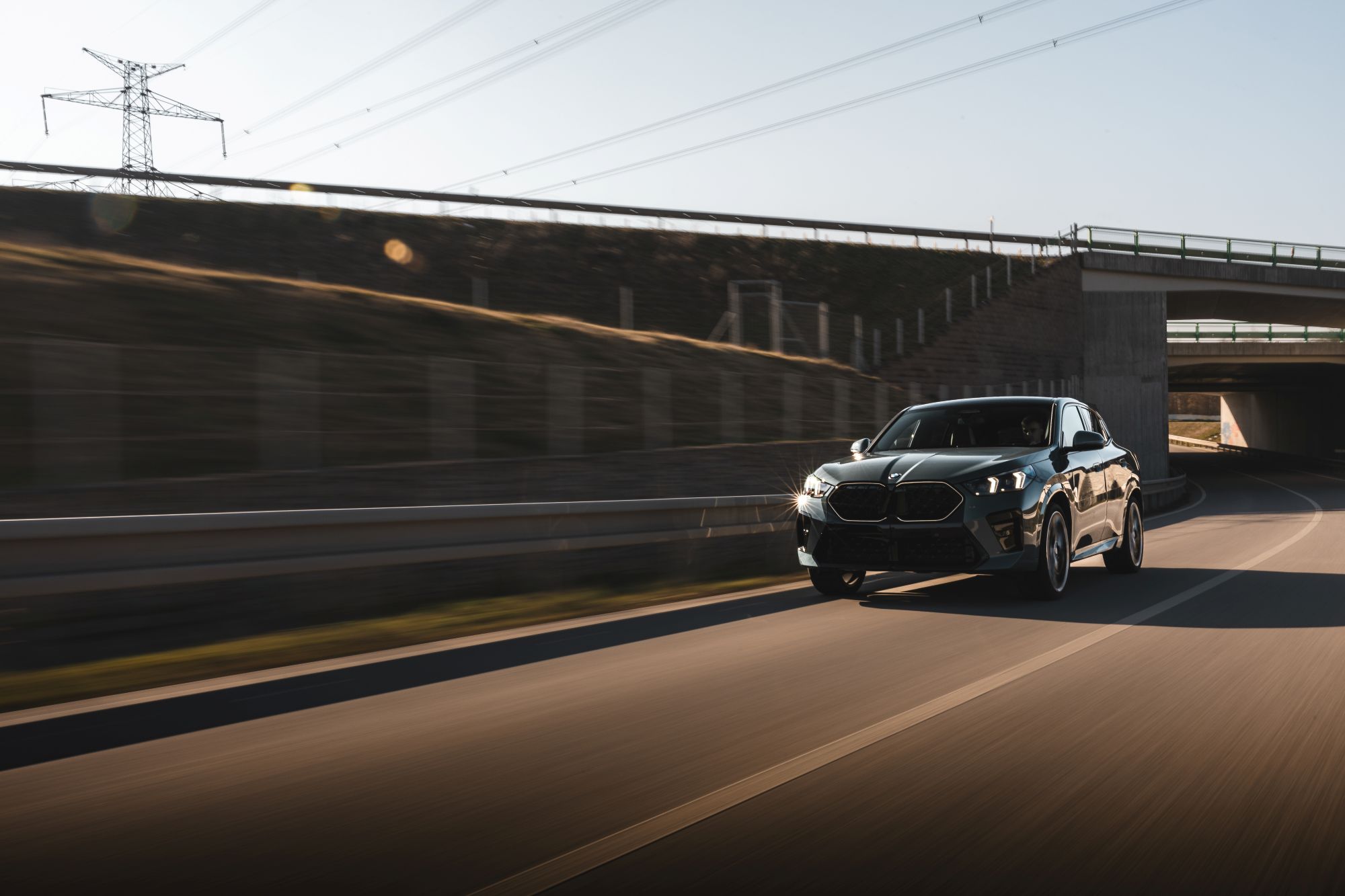 BMW-X2-auto-rolling shot-automobilovy fotograf